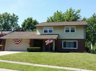 333 Ridgewood Dr, Fairborn, OH 45324