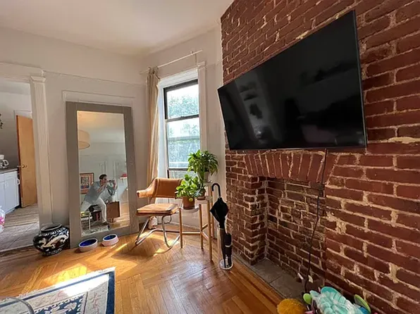 1054 Bergen Street image 1 of 55