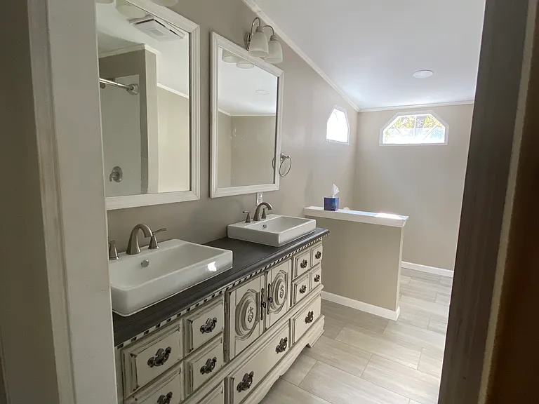 106 Lane Dr — Photo 5