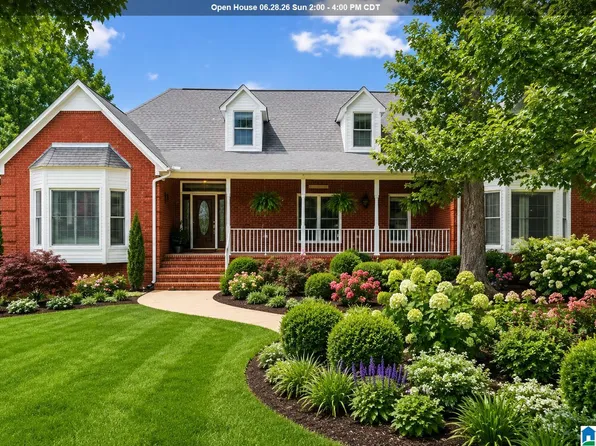 204 Hickory Hill Cir, Oneonta, AL 35121