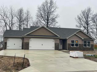 1004 Locust Trl, Ossian, IN 46777