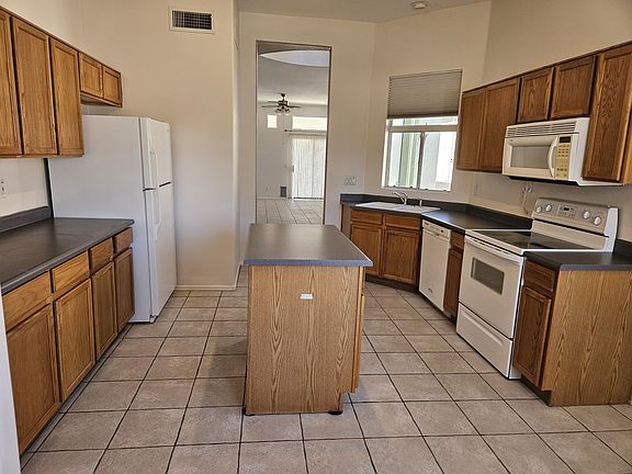 Spacious kitchen