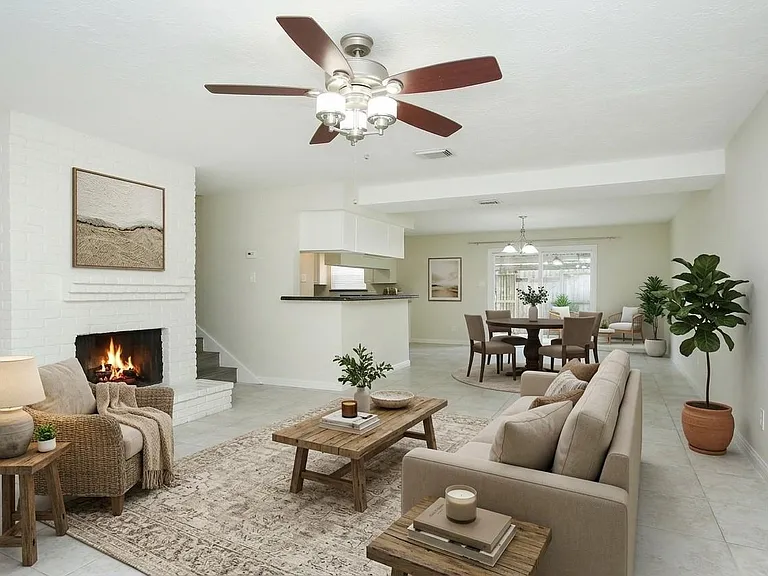 14641 Perthshire Rd — Photo 5