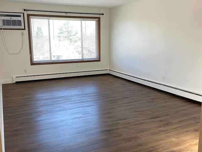 The Falls Apartments — Photo 11