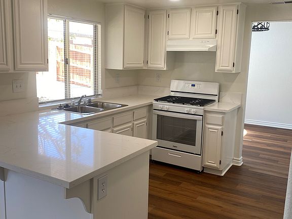 2nd image of 434 E Avenue J9