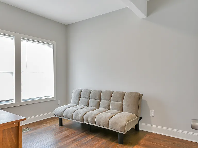 1378 Lakewood Ave SE — Photo 13