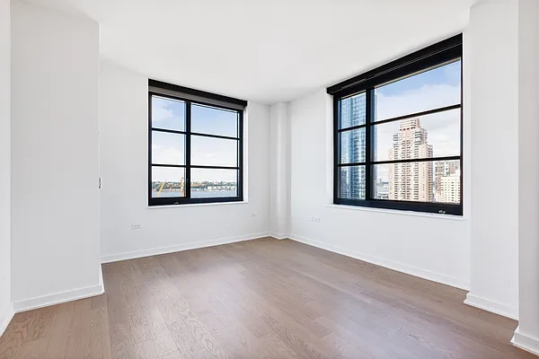 Rented by Greystar | media 8