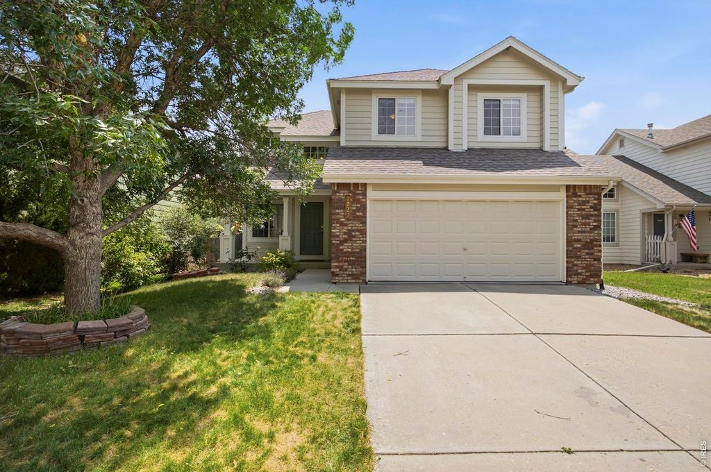 1227 Dewey Dr