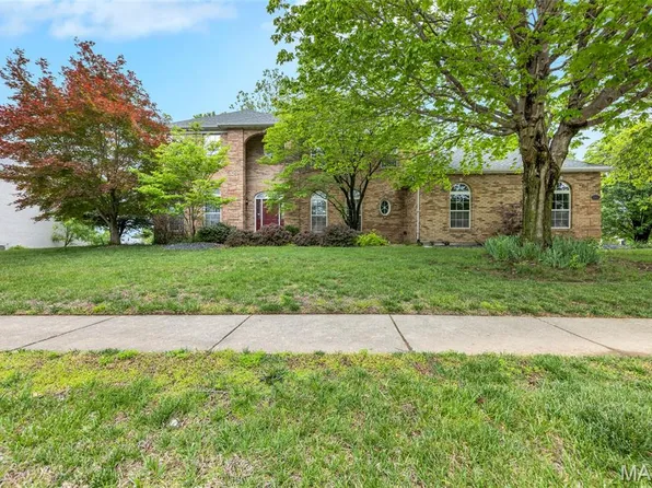 1145 Stonewolf Trl, Fairview Heights, IL 62208