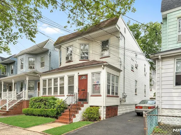 345 Davis Ave, Kearny, NJ 07032