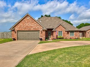 168151 Red Robin Rd, Duncan, OK 73533