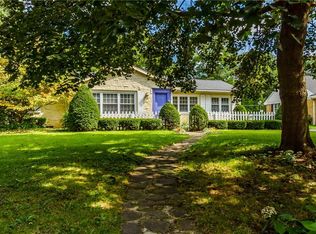 186 Overbrook Rd, Rochester, NY 14618