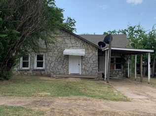 208 E Main St, Konawa, OK 74849