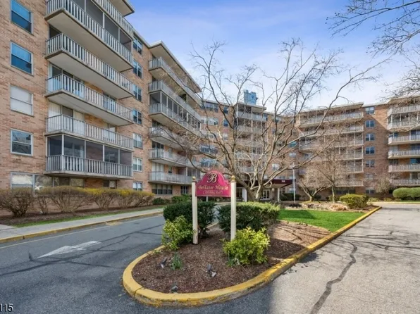 530 Valley Rd #6Y, Montclair Twp., NJ 07043