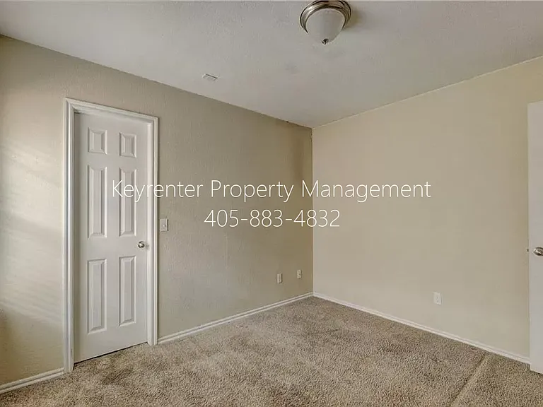 12328 SW 5th St — Photo 19