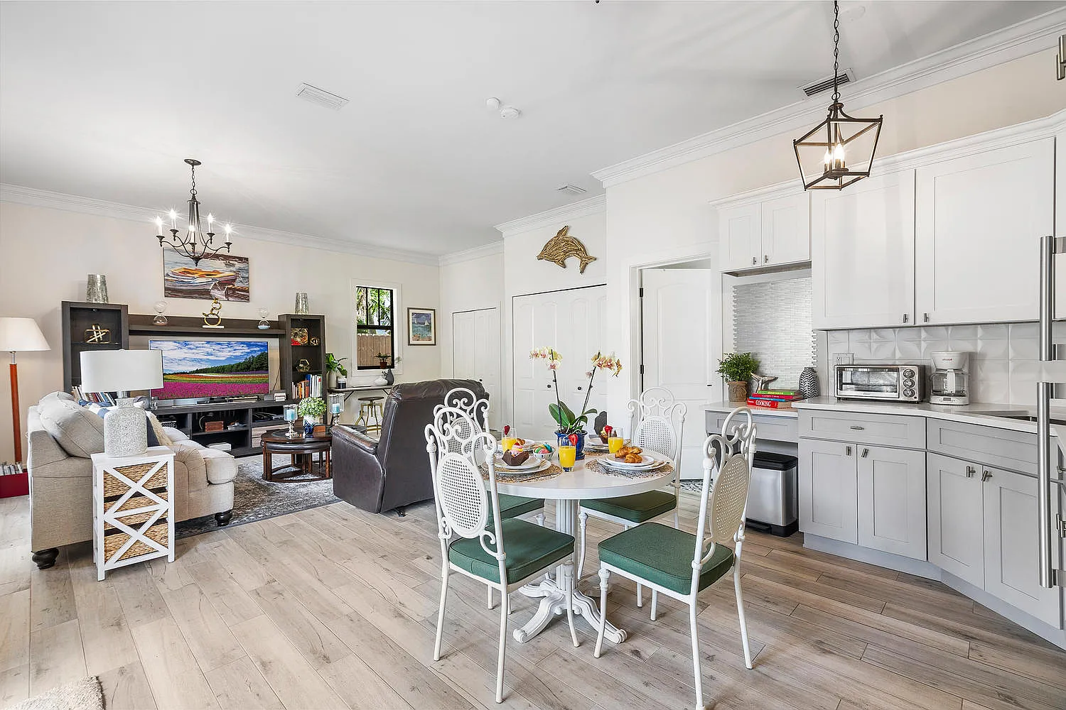 1 bed, 700 sqft, $2,000 — Photo 1
