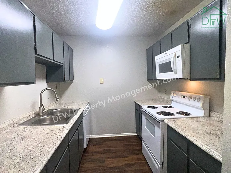 219 Fry St #7 — Photo 6