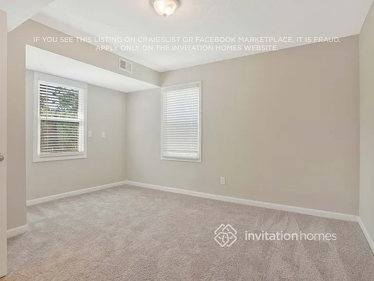 887 Old Farm Walk — Photo 18