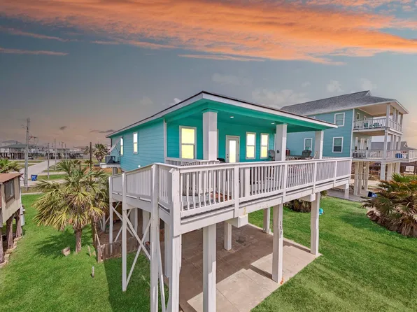 130 Coral Ct, Surfside Beach, TX 77541