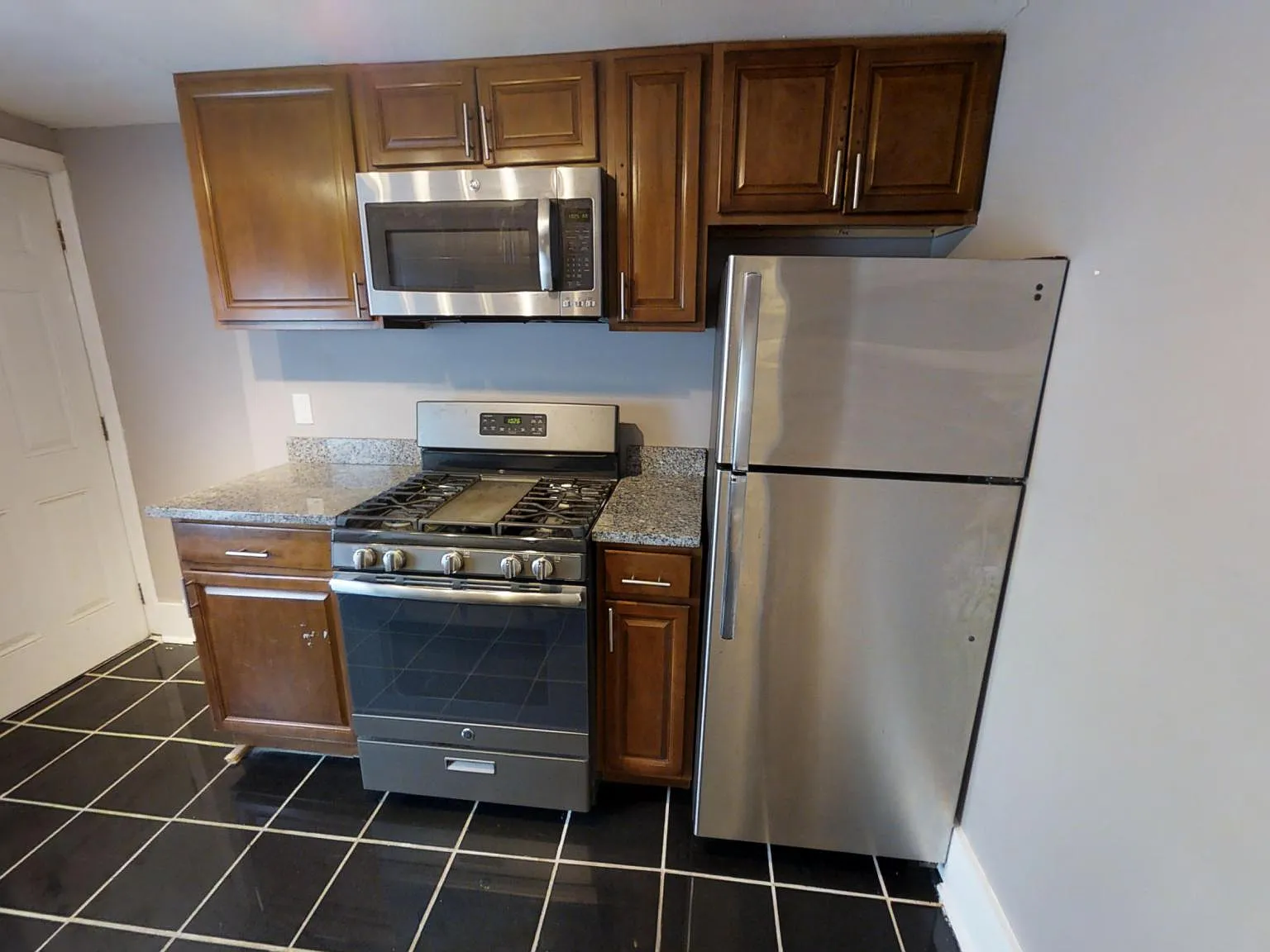 2 bed, $1,700 — Photo 4