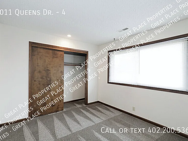 6011 Queens Dr #4 — Photo 21