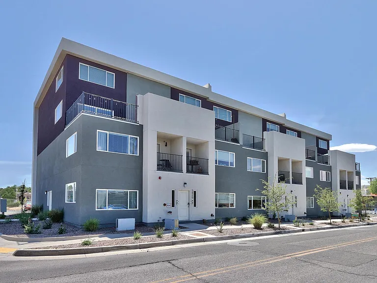 3820 Copper Ave NE #A — Photo 1