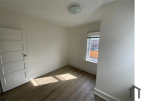 1547 S Myrtlewood St — Photo 32