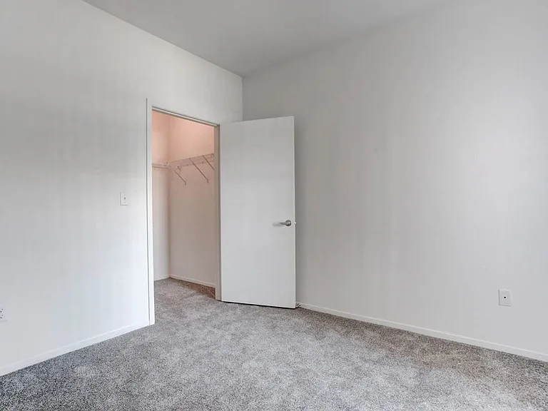 6650 W Warm Springs Rd #1080 — Photo 28