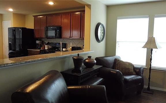 3rd image of 2540 Honeybee Ln