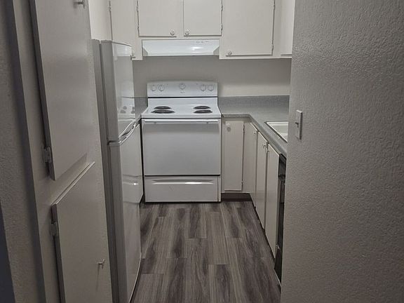 2nd image of 3800 Madison Ave #3834-01