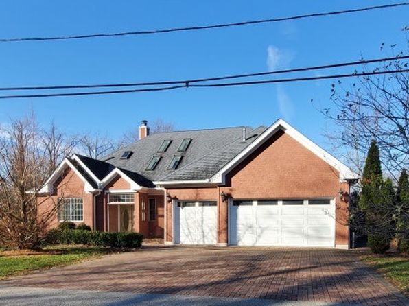 can i buy my parents foreclosed home