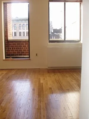 Rented by City Connections Realty | media 10