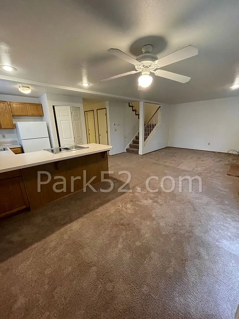 2 Bedroom Townhome in Gig Harbor — Photo 4