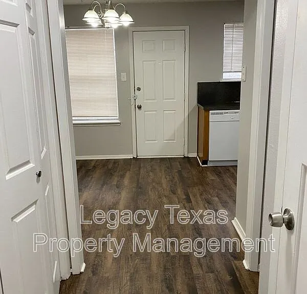 1604 Sun Valley Dr #B — Photo 13