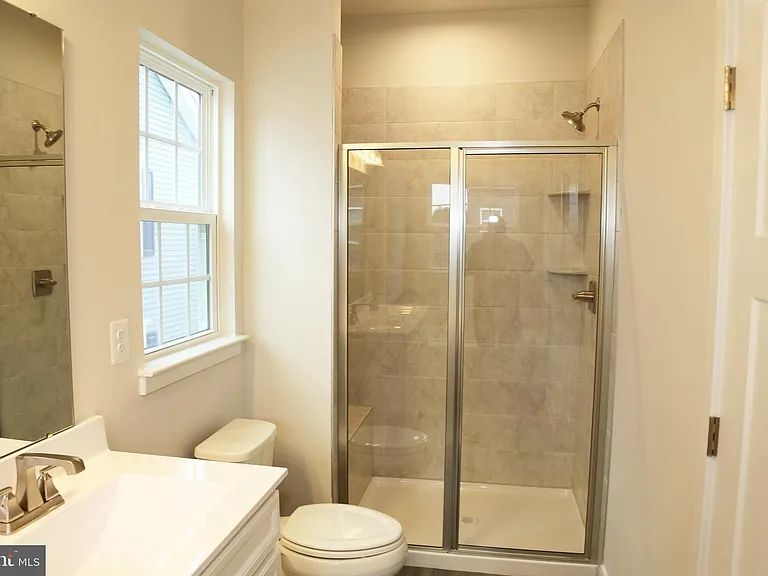 1790 Atlas Dr — Photo 25