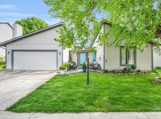 1811 Ridge Park Rd, Urbana, IL 61802