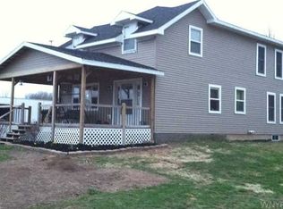 1994 Greenman Rd, Lyndonville, NY 14098