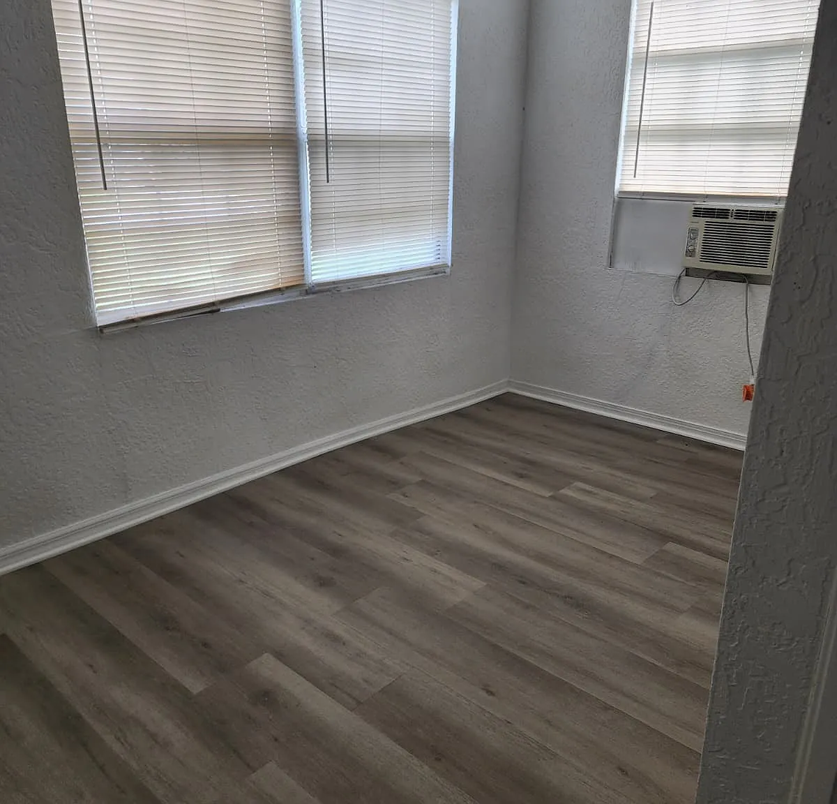 20 East Avenue B - 1 — Photo 3