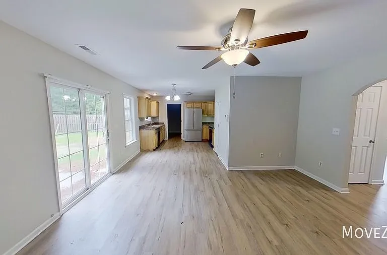 1517 Everett Springs Dr — Photo 32