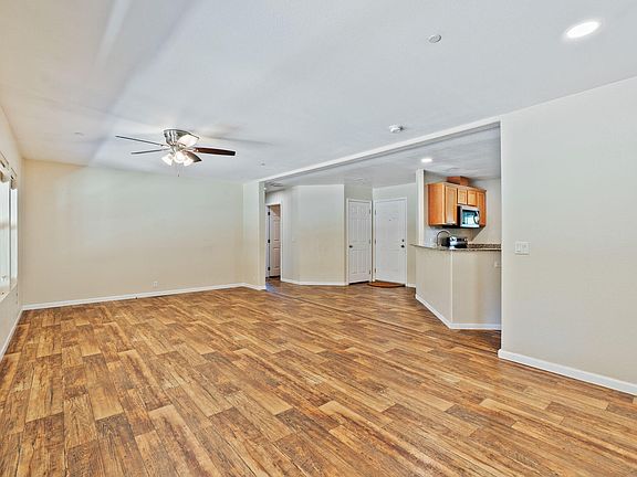 3rd image of 15743 El Dorado Dr
