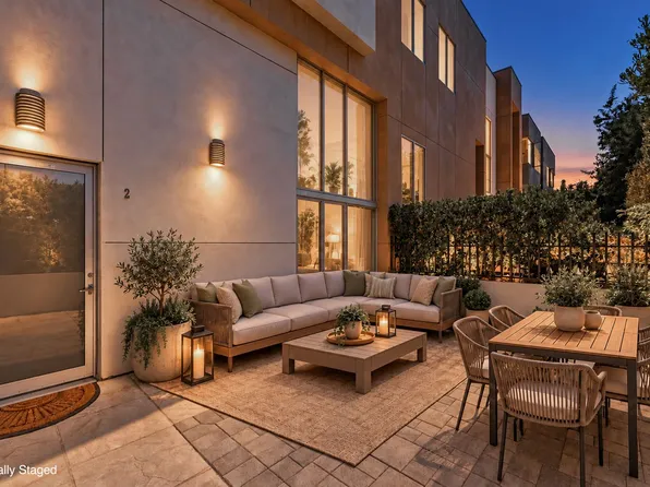 1120 N El Centro Ave APT 2, Los Angeles, CA 90038