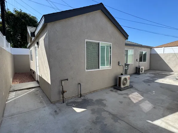 10315 Mariposa Ln, South Gate, CA 90280