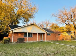 1705 Park Ridge Ter, Arlington, TX 76012