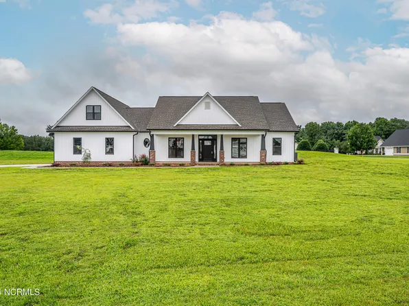 30 Cabin Crk Lane, Clinton, NC 28328