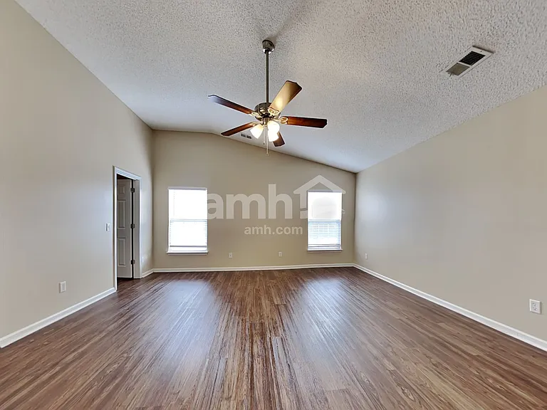 418 Dovetail Cir — Photo 10