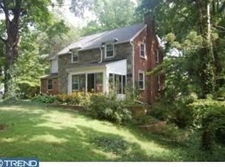 27 Green Valley Rd, Wallingford, PA 19086