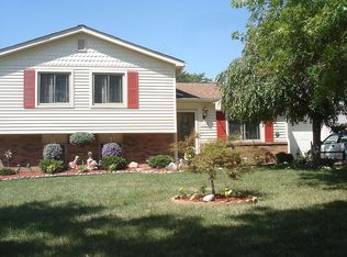 6807 Maybrook St, Columbus, OH 43235