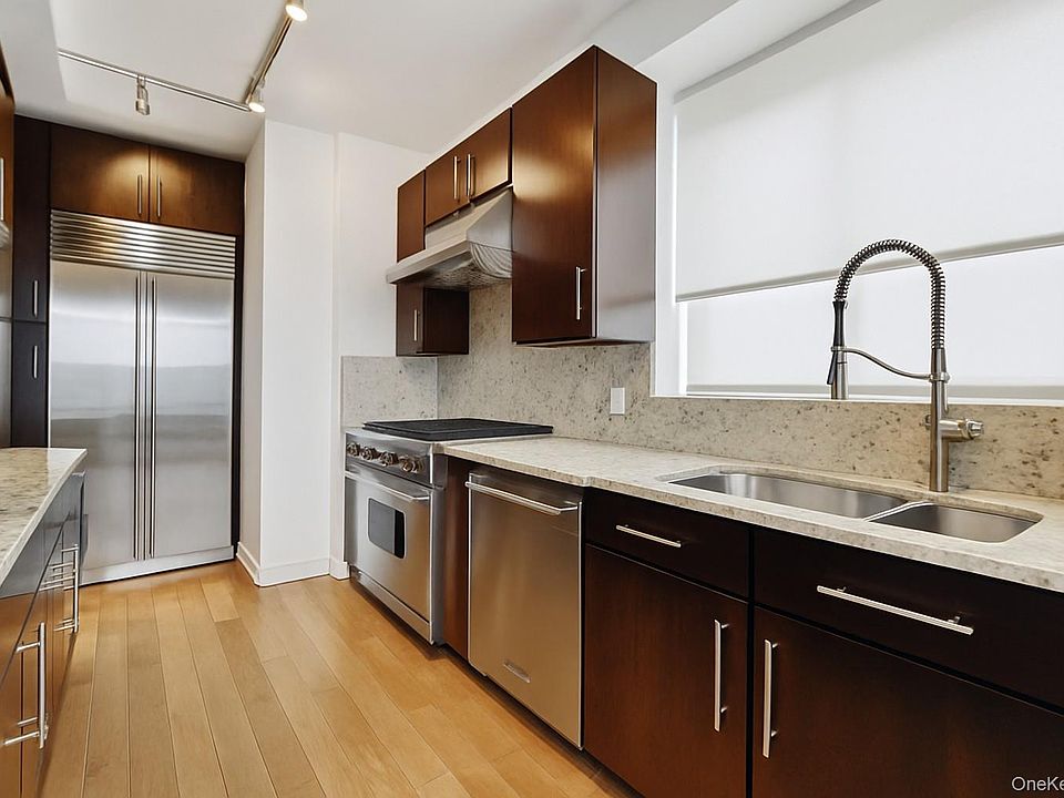 1st image of 2727 Palisade Avenue #4H