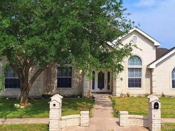 2702 Greenbriar Dr, Harlingen, TX 78550