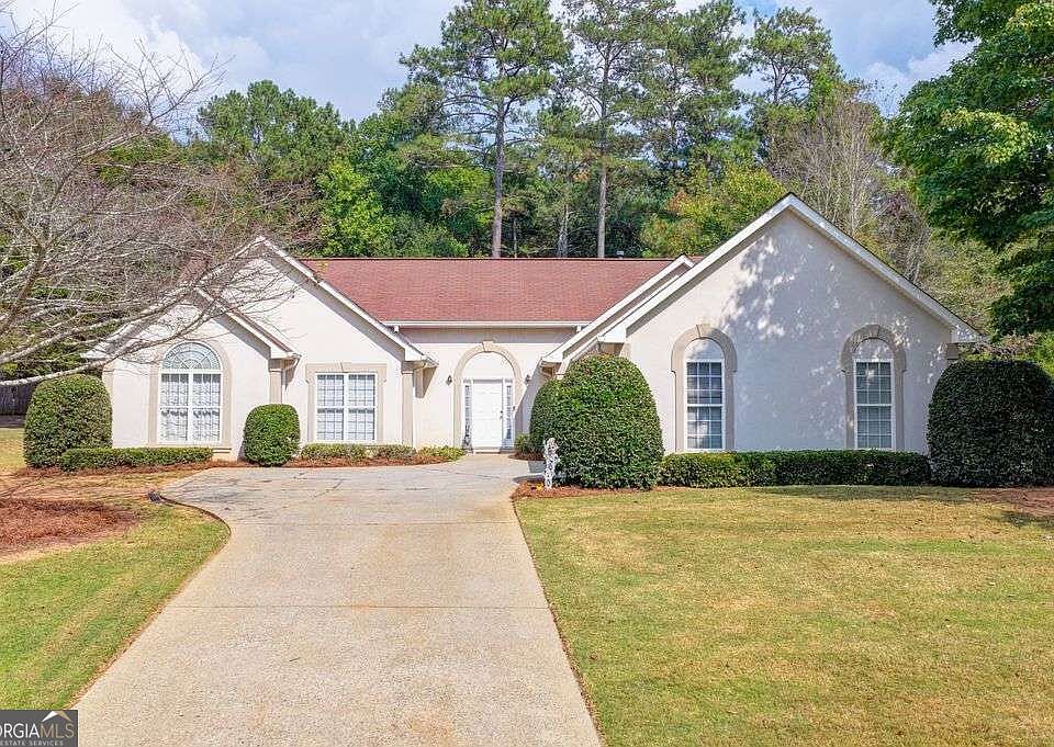 1st image of 7135 Hunters Trace Dr